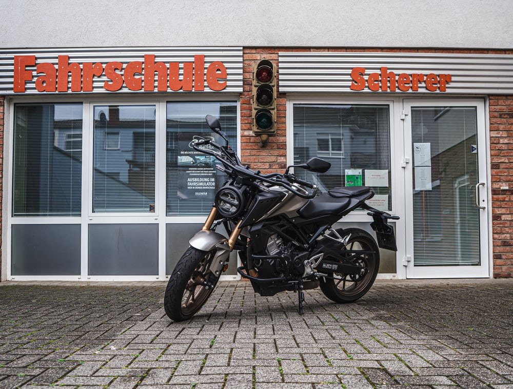 Honda CB 125R